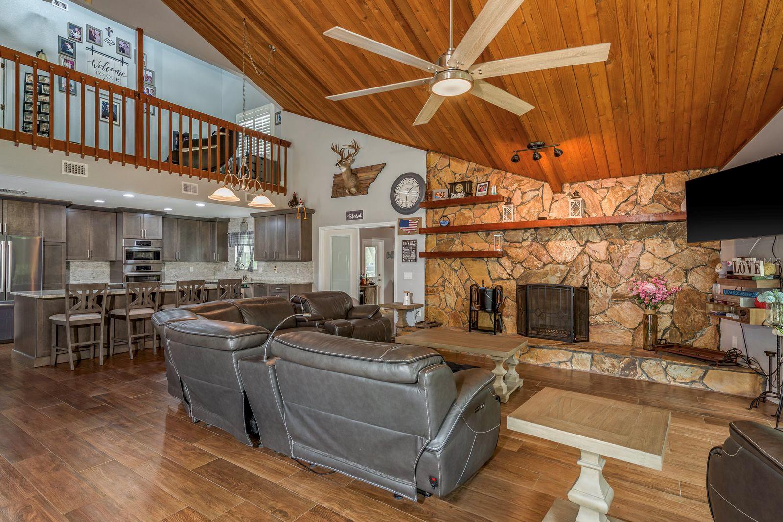 OAK RIDGE - Residential