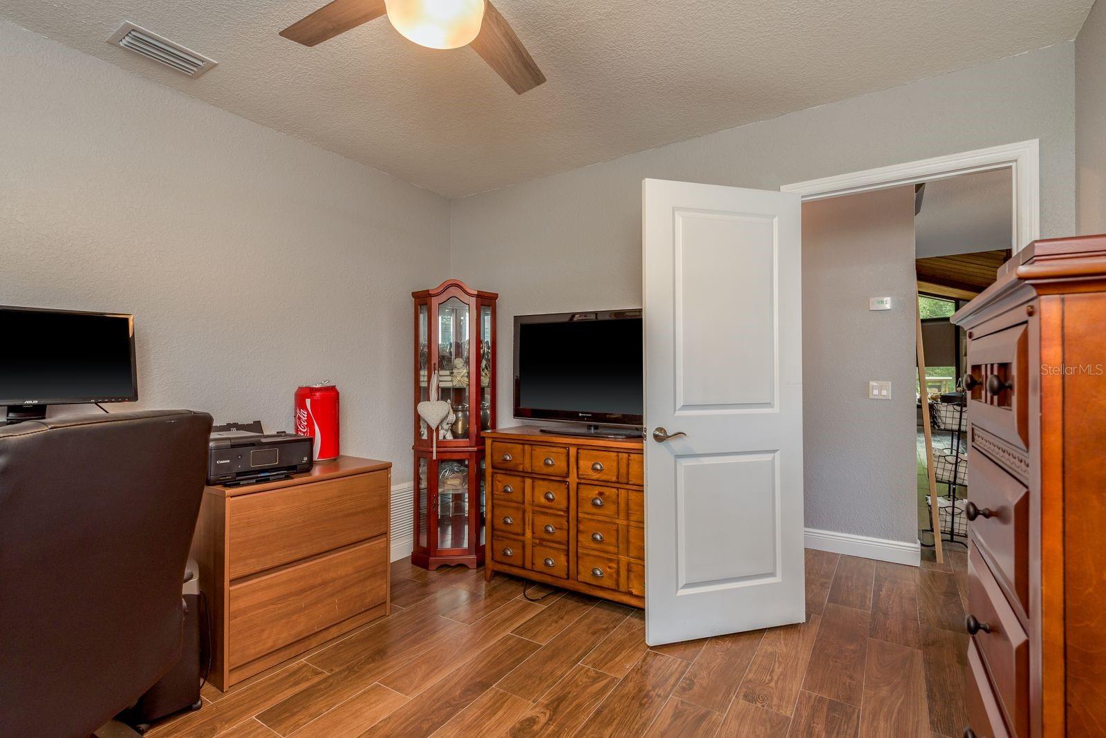 OAK RIDGE - Residential