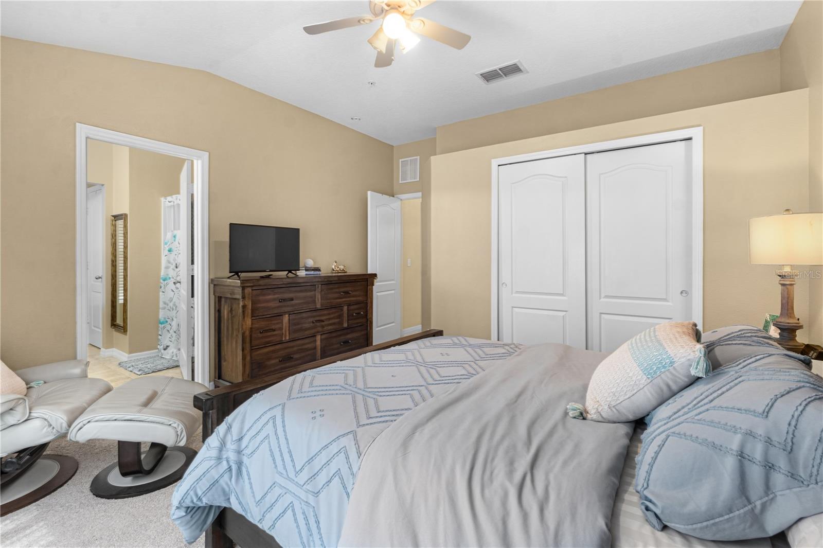 TUCKER OAKS - Residential