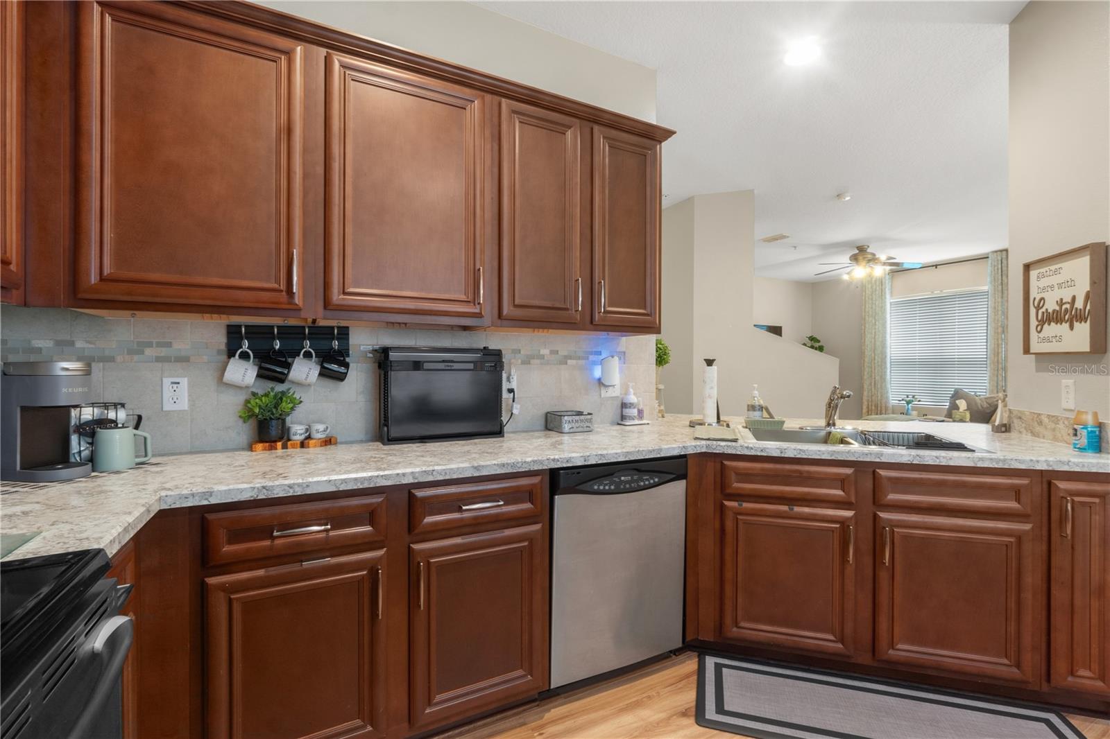 TUCKER OAKS - Residential