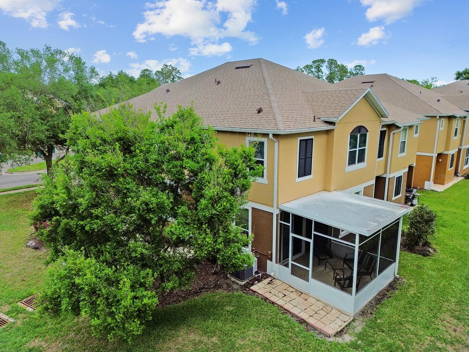 TUCKER OAKS - Residential