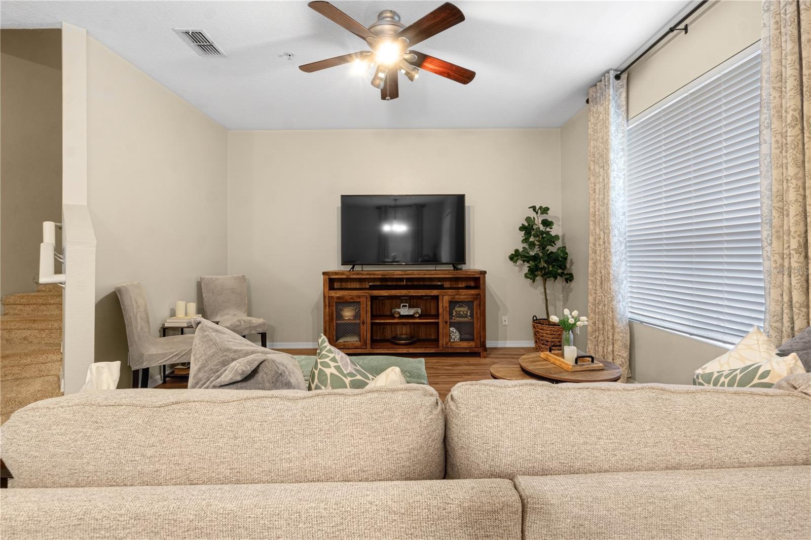 TUCKER OAKS - Residential