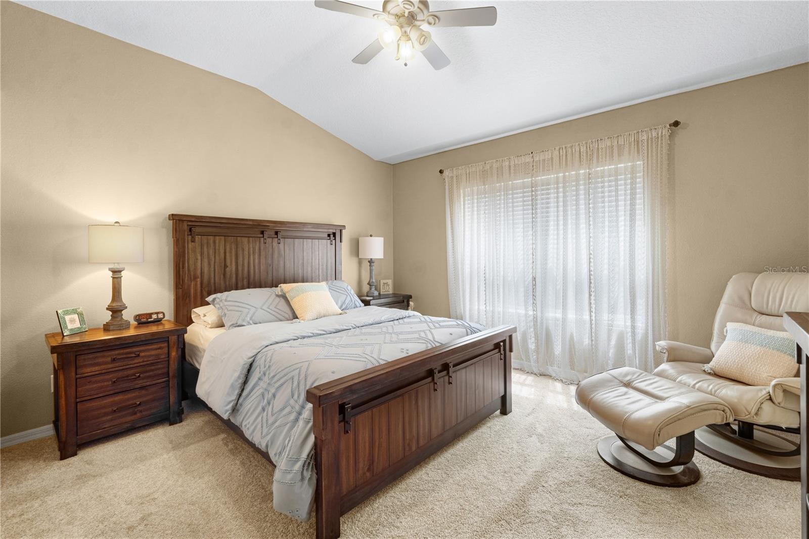 TUCKER OAKS - Residential