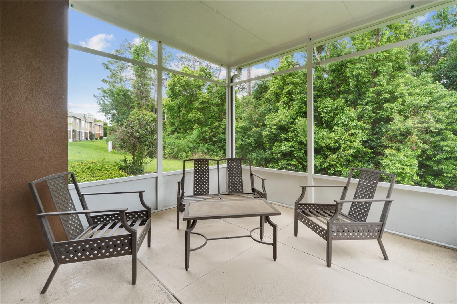 TUCKER OAKS - Residential