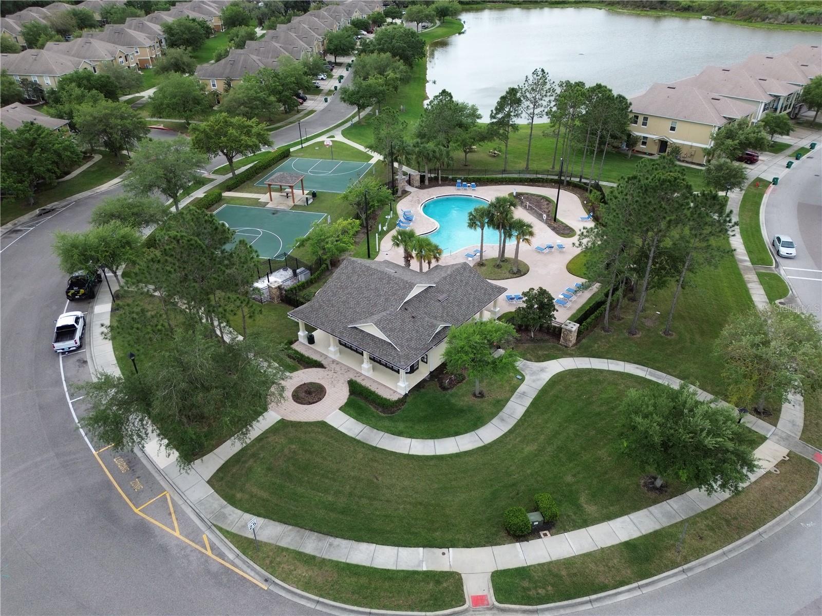 TUCKER OAKS - Residential