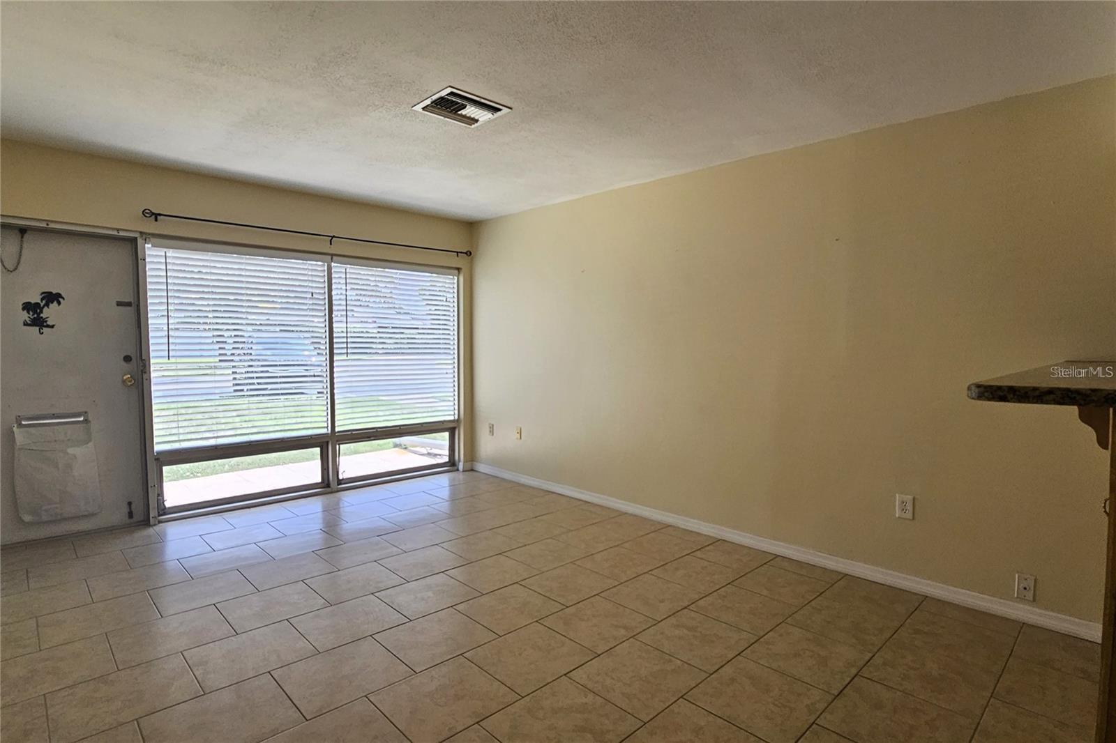 TAHITIAN GARDENS CONDO - Residential Lease