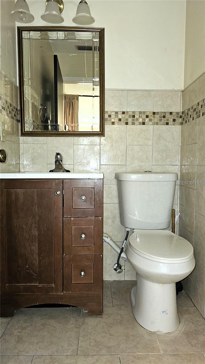 TAHITIAN GARDENS CONDO - Residential Lease