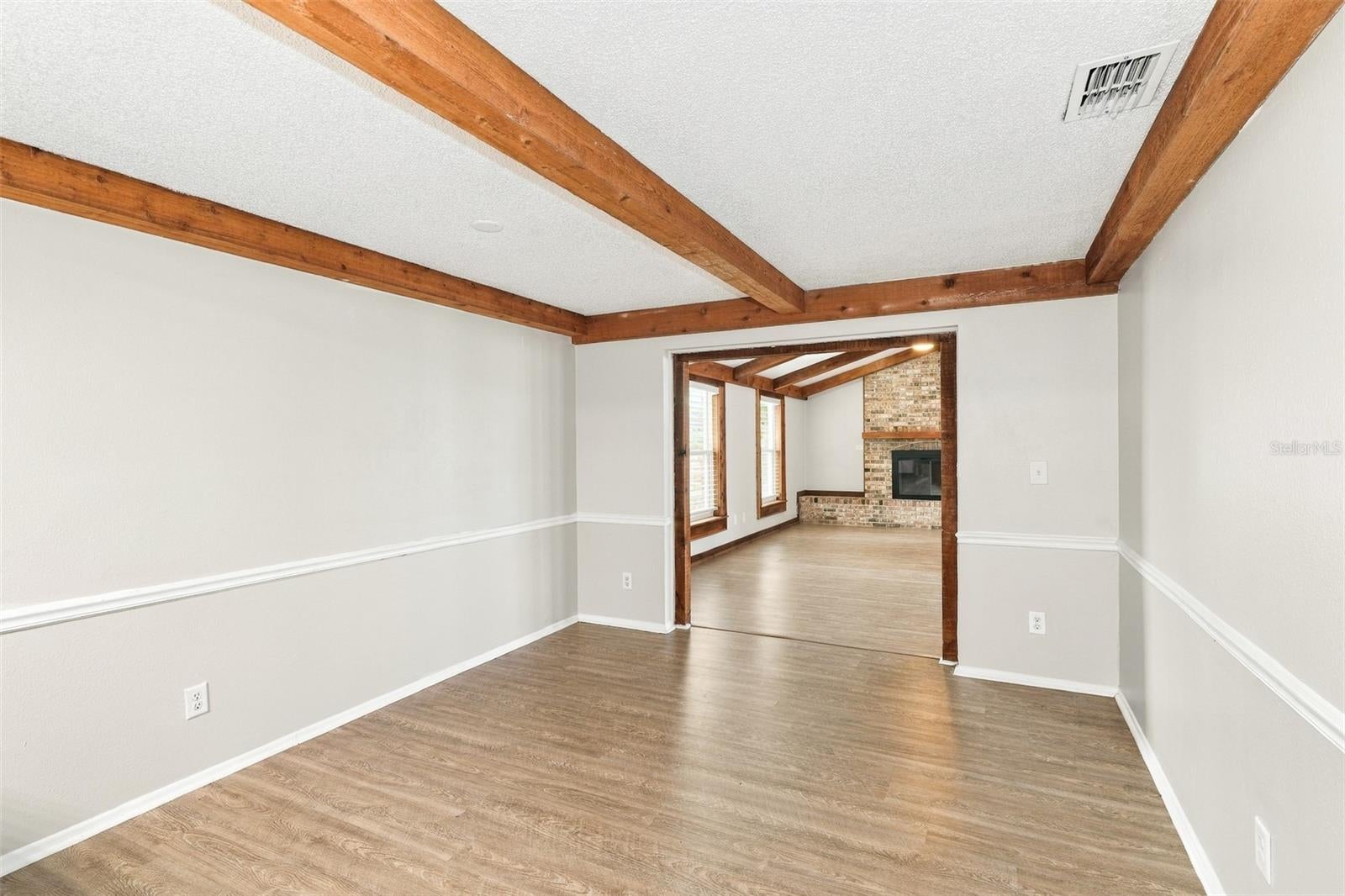10102 HICKORY HOLLOW COURT
