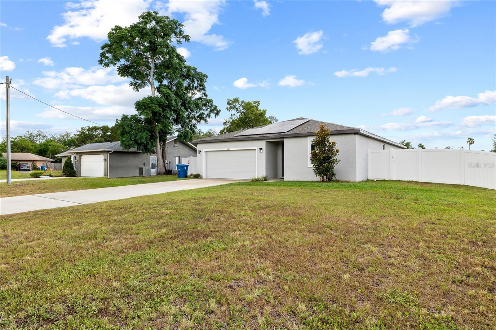 11123 THORNBERRY DRIVE