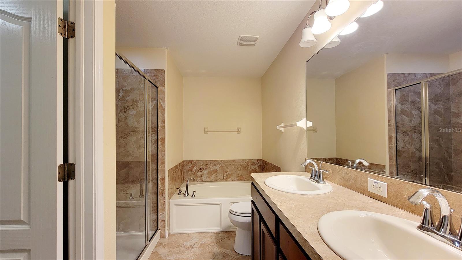 THOUSAND OAKS EAST A-C PH 05 - Residential