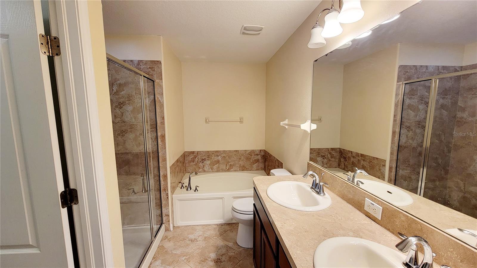 THOUSAND OAKS EAST A-C PH 05 - Residential