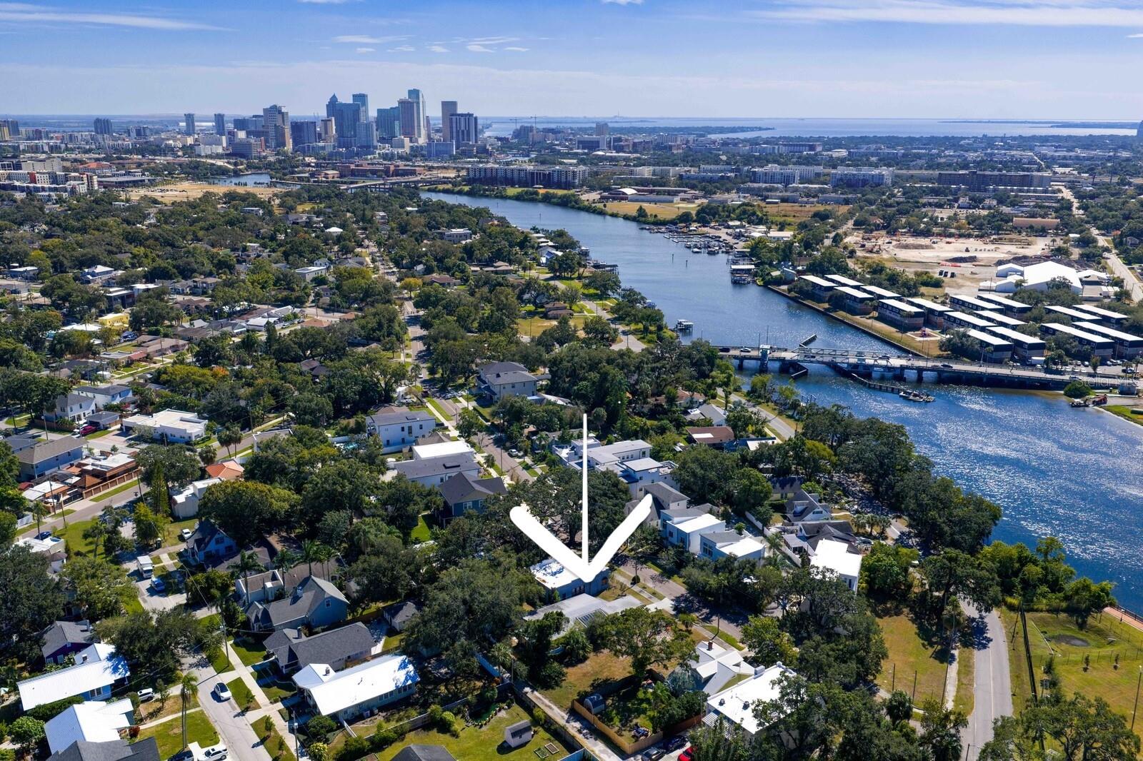 SUBURB ROYAL - Residential