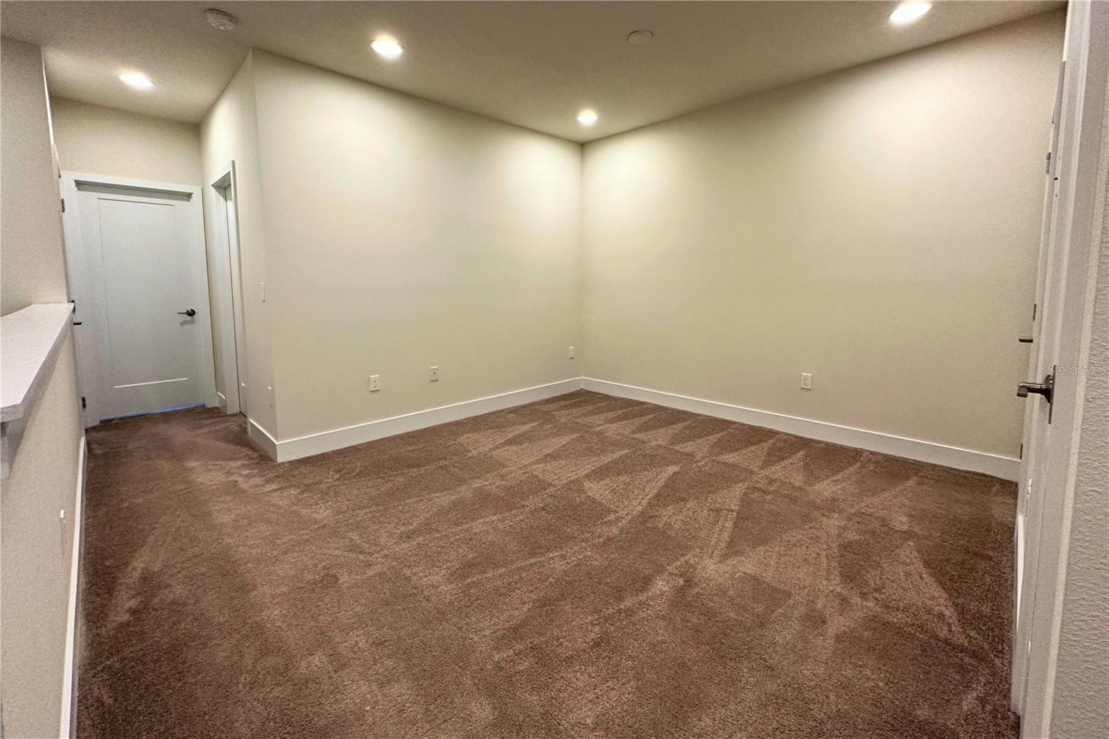 HIDDEN FOREST AT SILVER CREEK - Residential