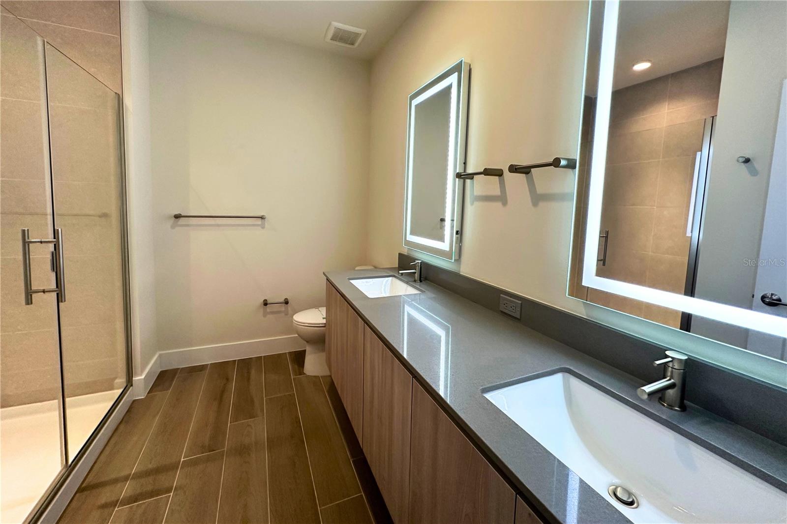 HIDDEN FOREST AT SILVER CREEK - Residential