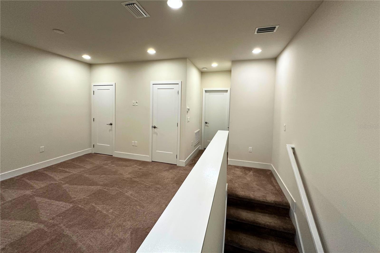 HIDDEN FOREST AT SILVER CREEK - Residential