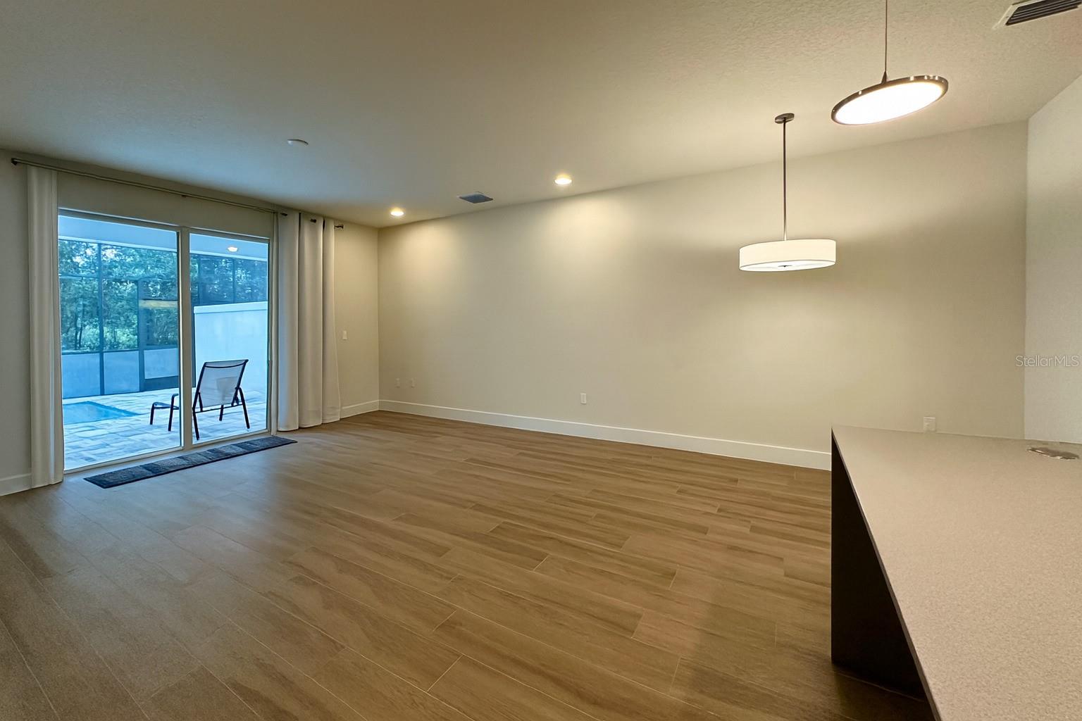 HIDDEN FOREST AT SILVER CREEK - Residential