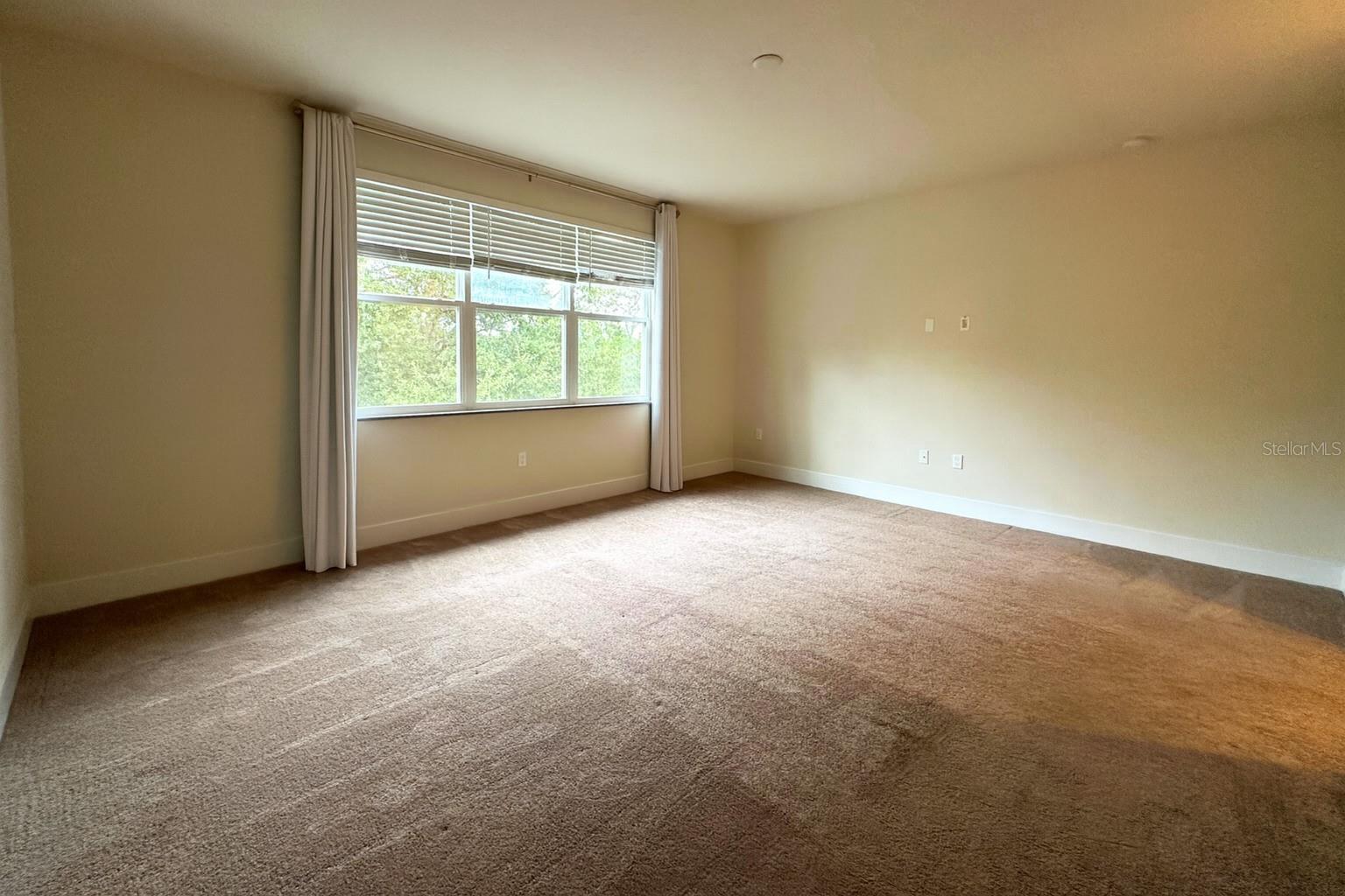 HIDDEN FOREST AT SILVER CREEK - Residential