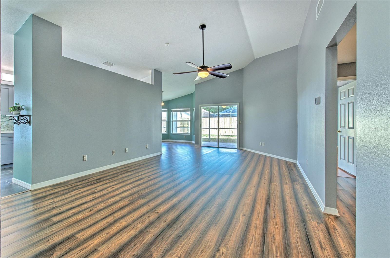 1639 WAKEFIELD DRIVE