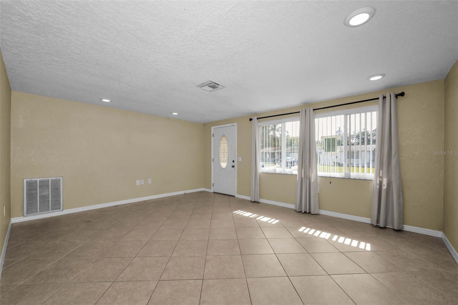 SPRING LAKE ESTATES - Residential