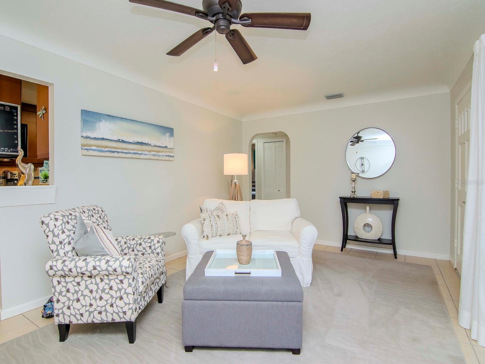 DOUGLAS MANOR SUB - Residential