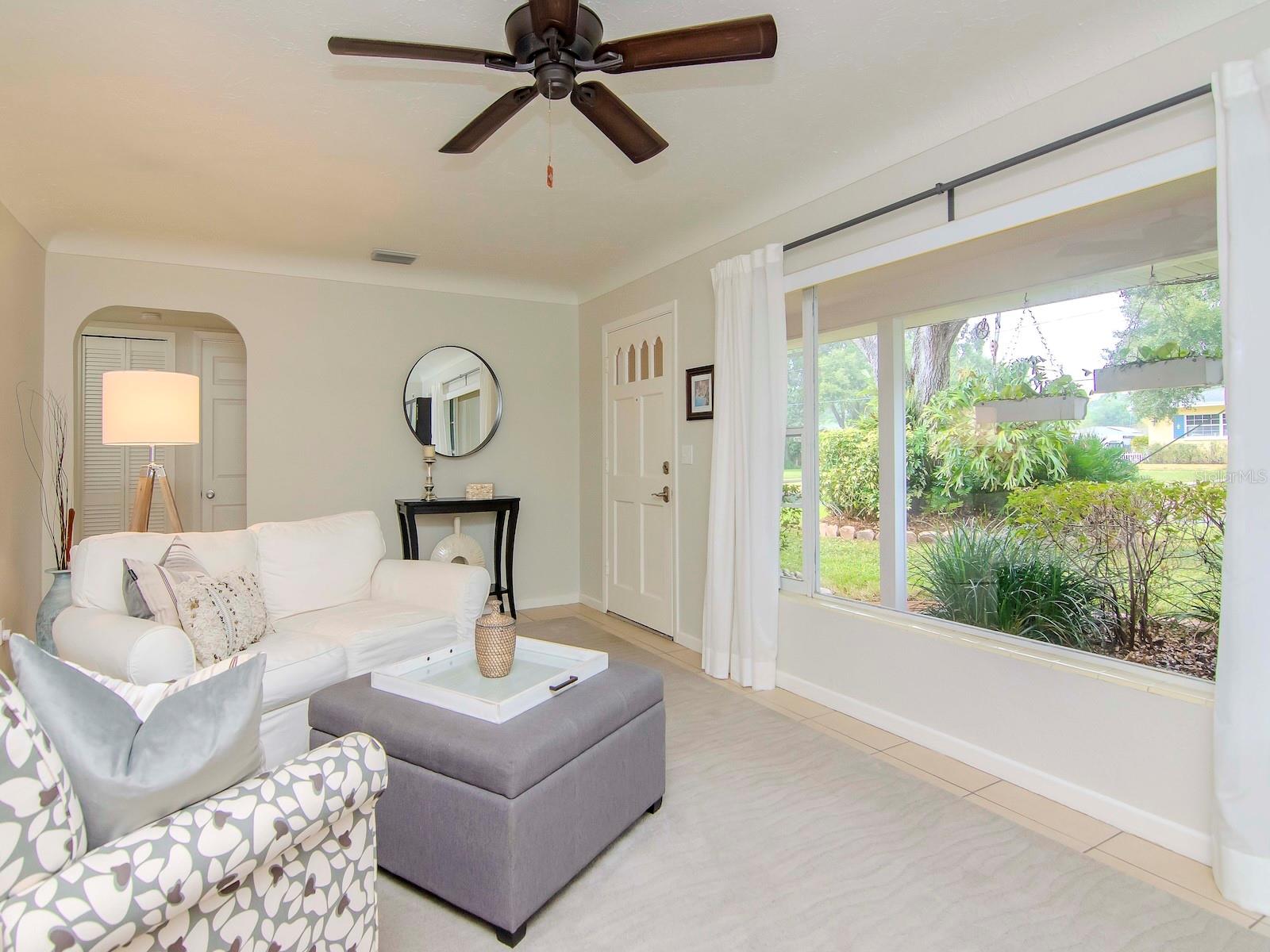 DOUGLAS MANOR SUB - Residential