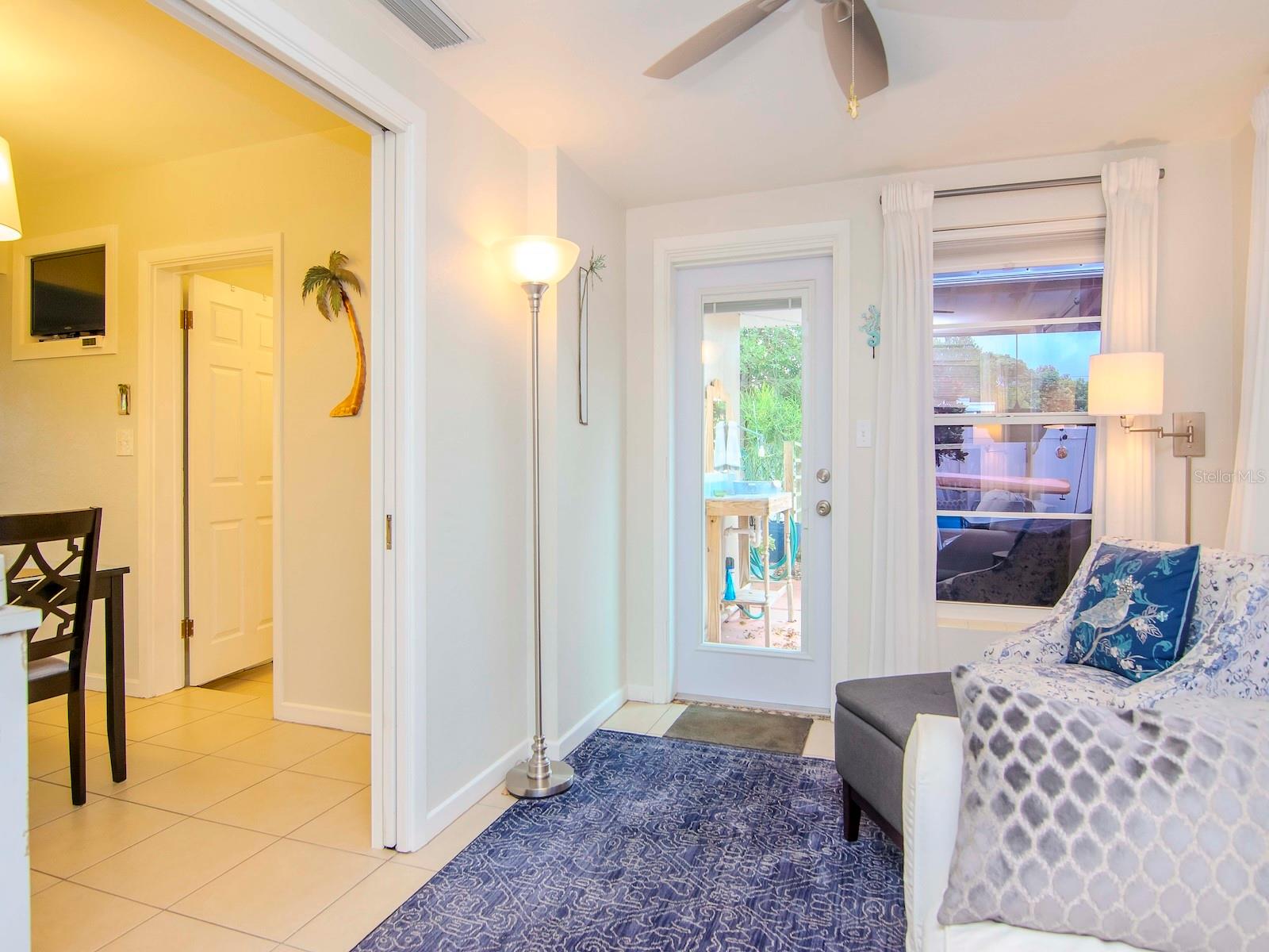 DOUGLAS MANOR SUB - Residential