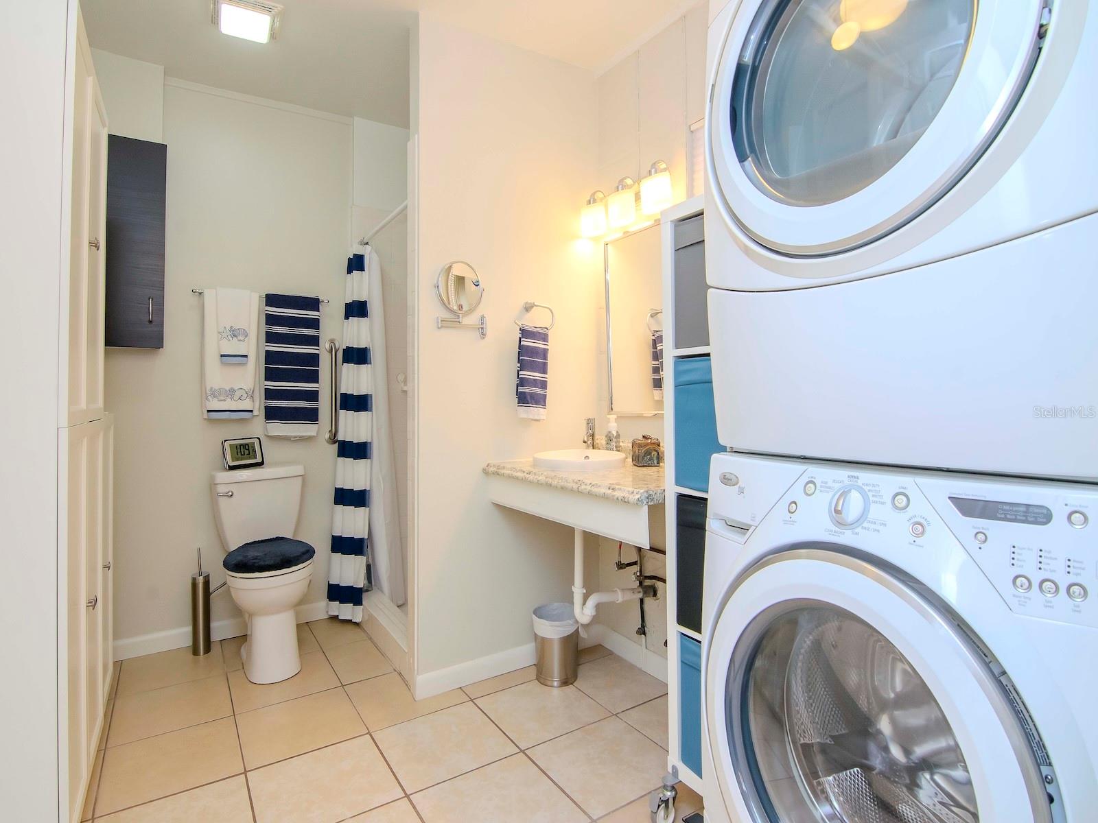 DOUGLAS MANOR SUB - Residential