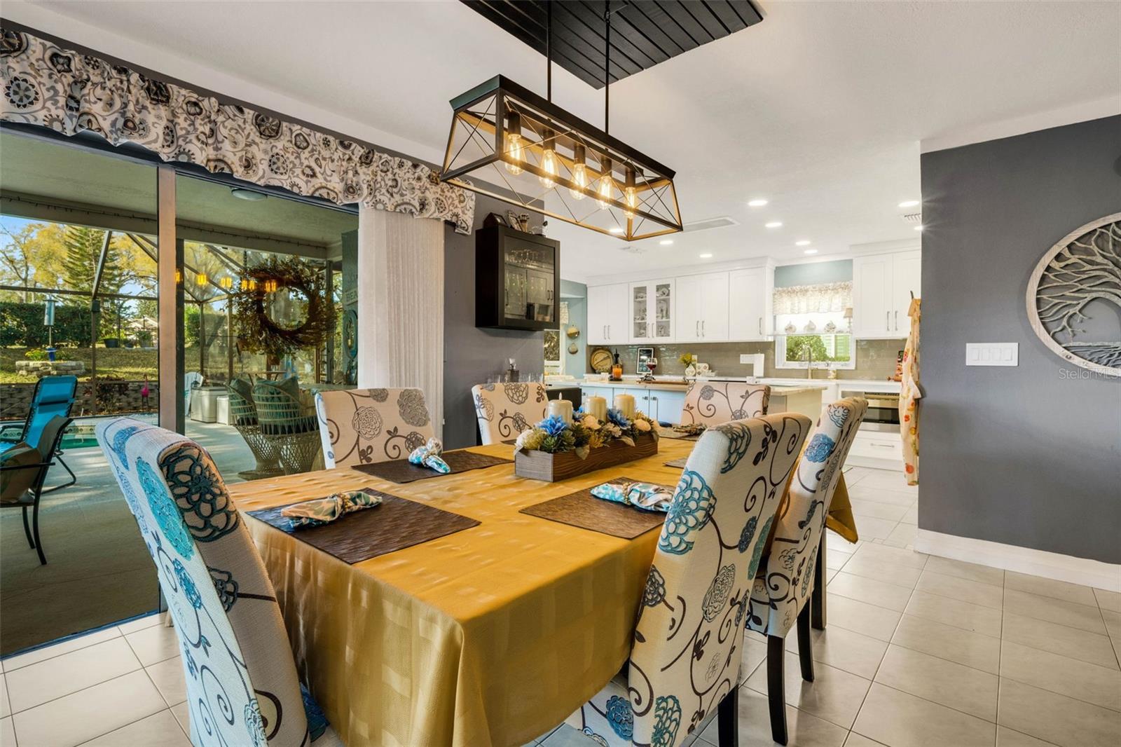 HIGHLAND LAKES UNIT TWENTY EIGHT - Residential