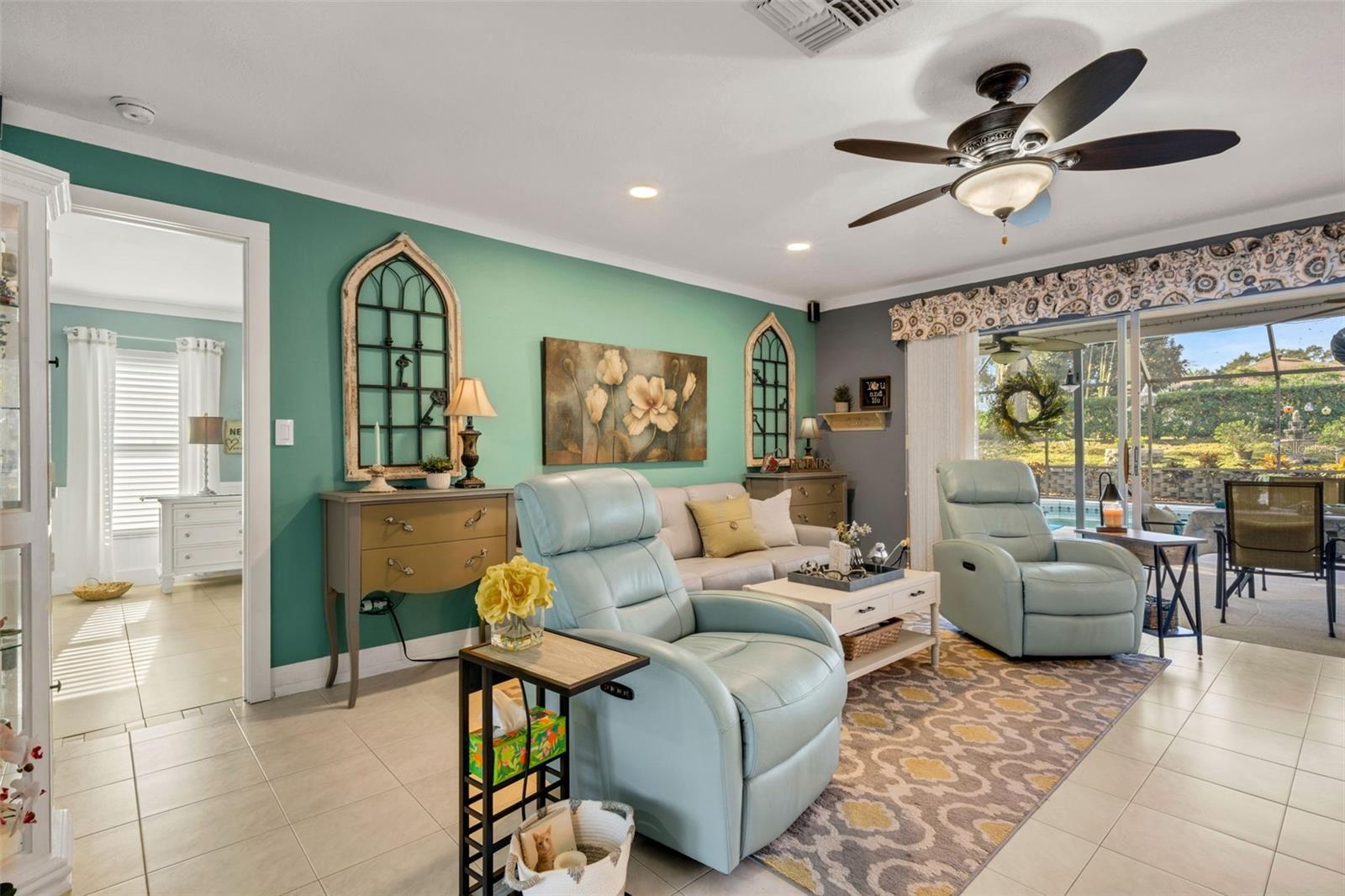 HIGHLAND LAKES UNIT TWENTY EIGHT - Residential