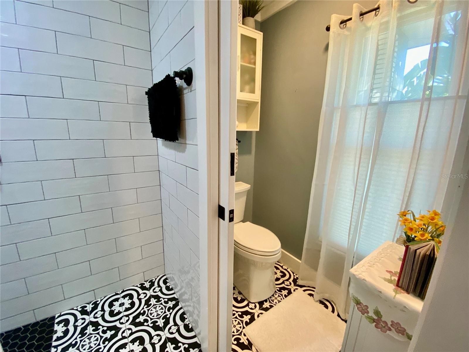 HIGHLAND LAKES UNIT TWENTY EIGHT - Residential