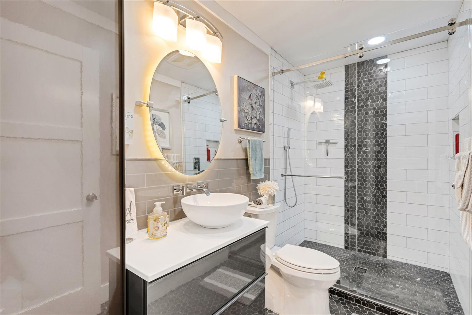 HIGHLAND LAKES UNIT TWENTY EIGHT - Residential