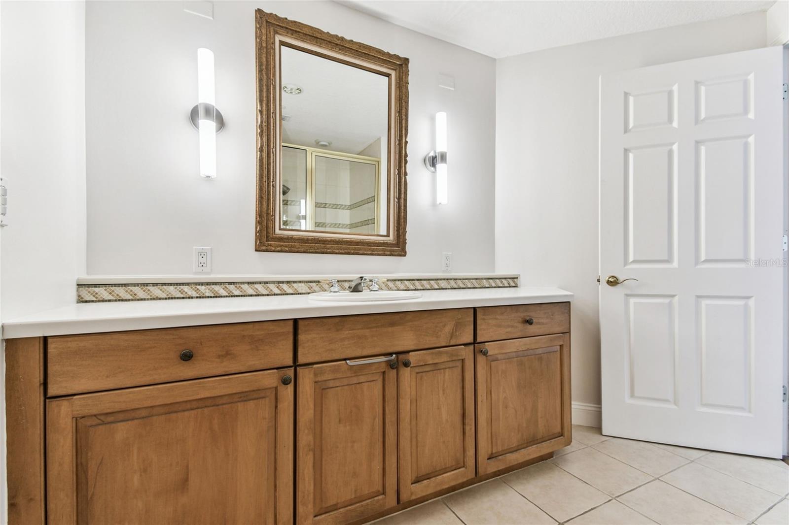 VINOY PLACE CONDO - Residential