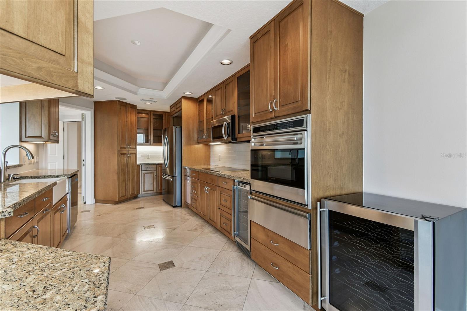 VINOY PLACE CONDO - Residential