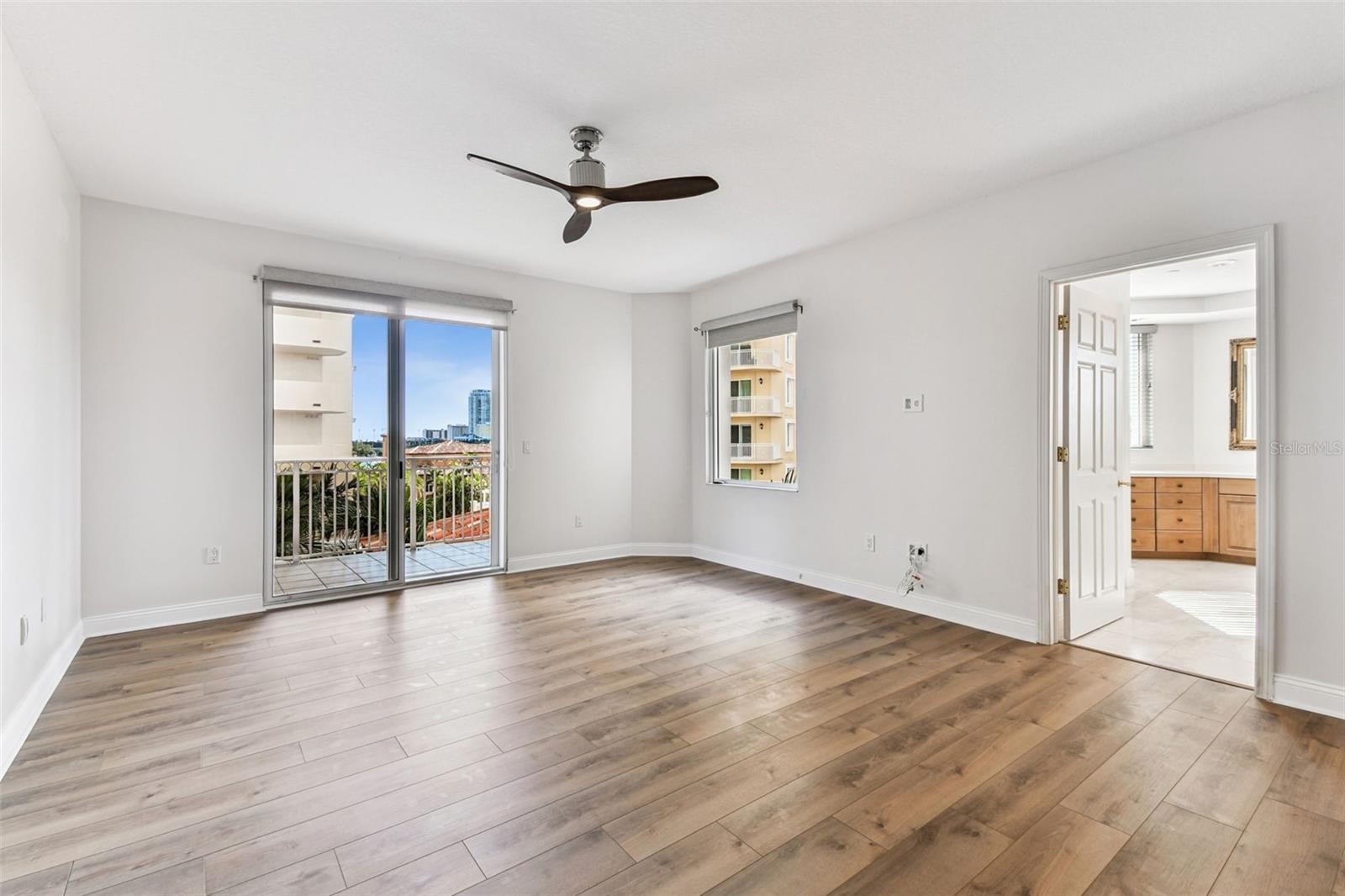 VINOY PLACE CONDO - Residential