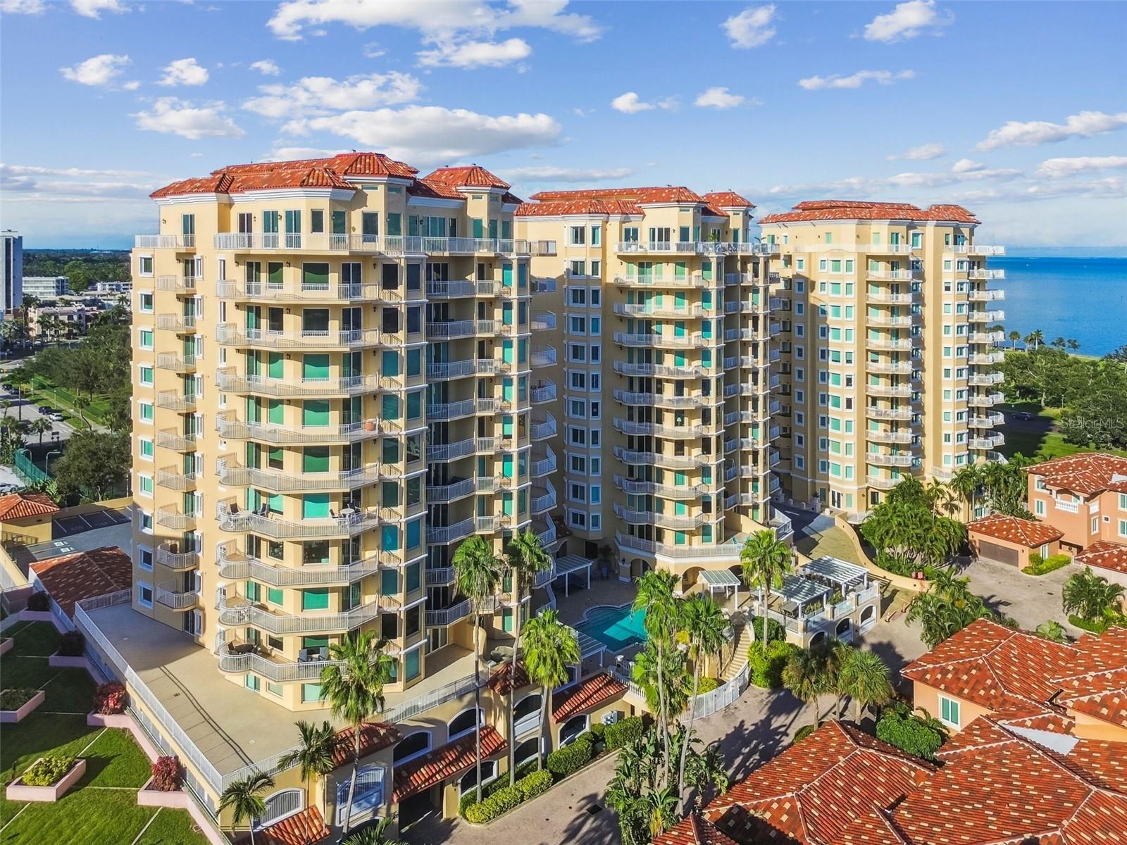 VINOY PLACE CONDO - Residential