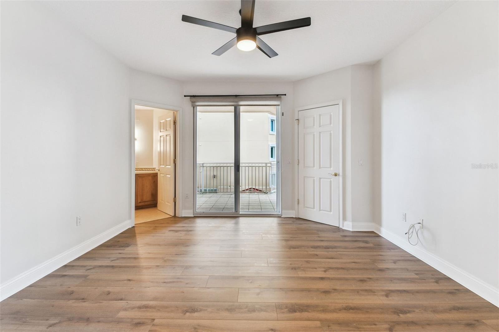 VINOY PLACE CONDO - Residential