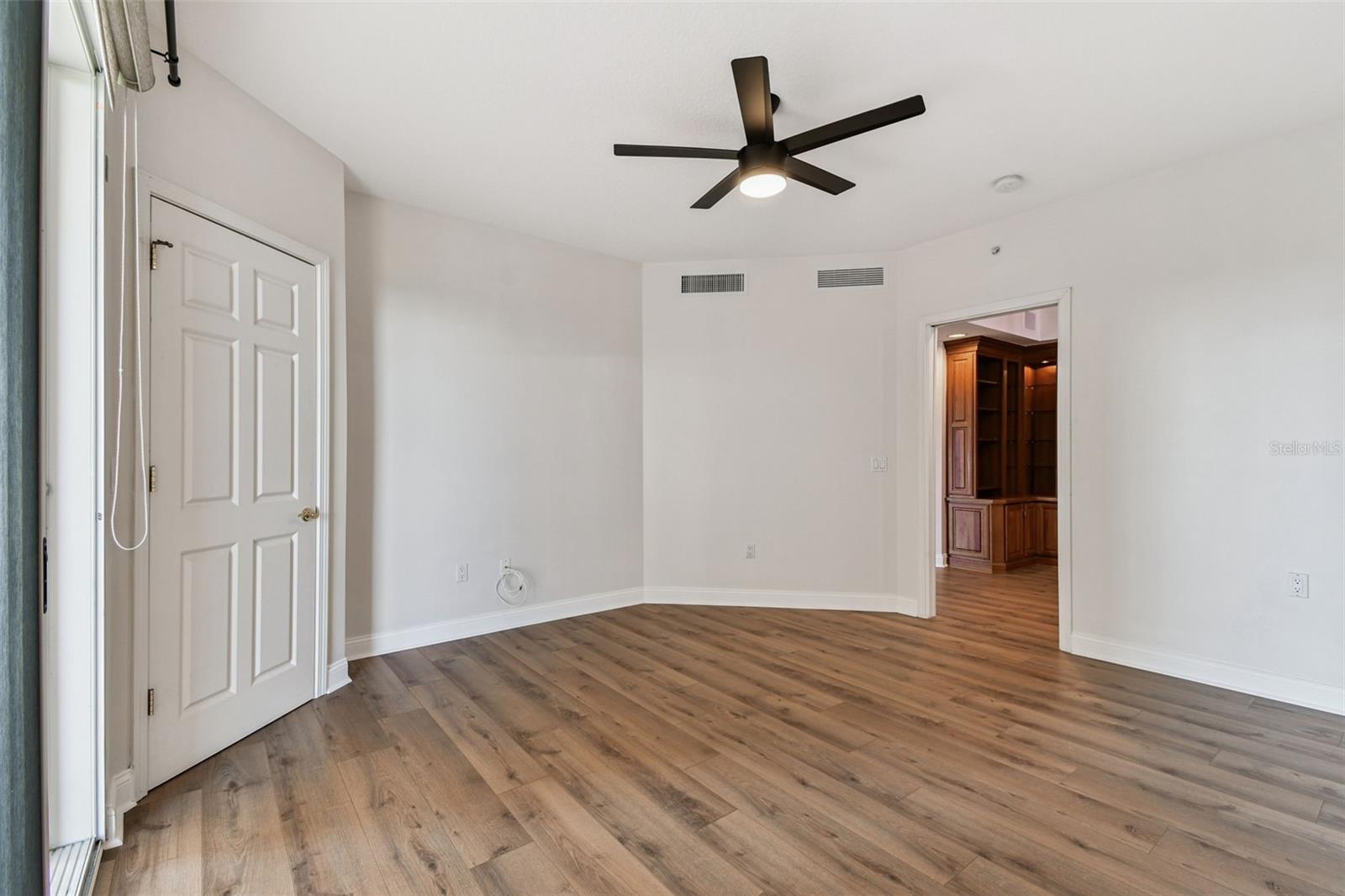 VINOY PLACE CONDO - Residential