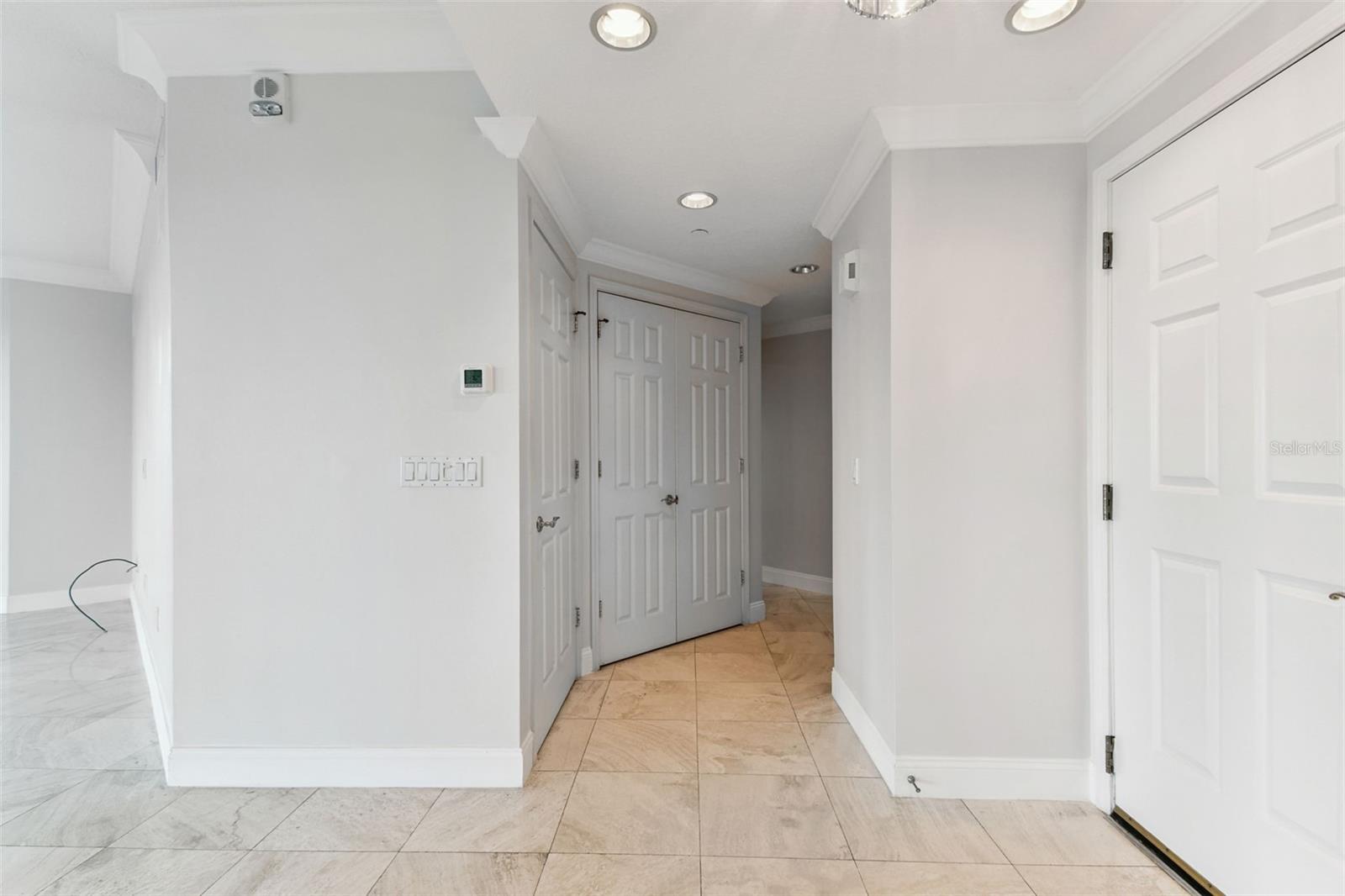 VINOY PLACE CONDO - Residential