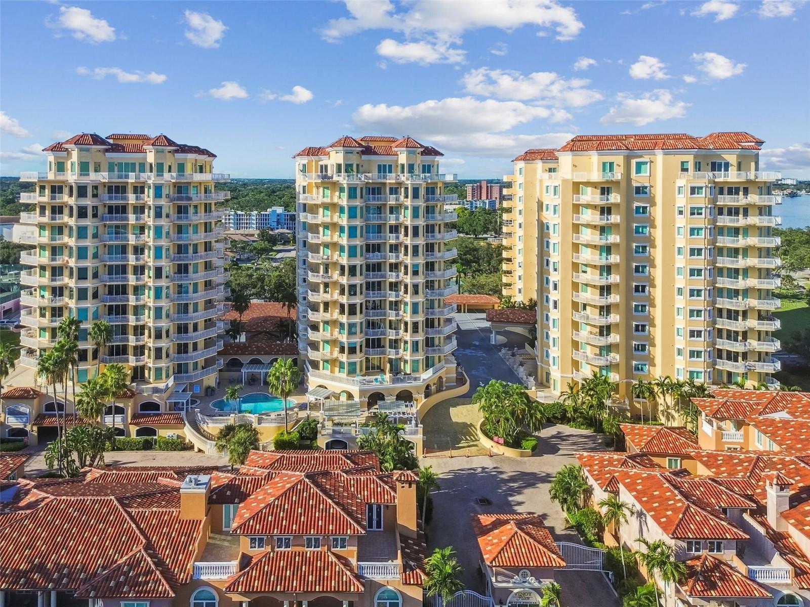 VINOY PLACE CONDO - Residential