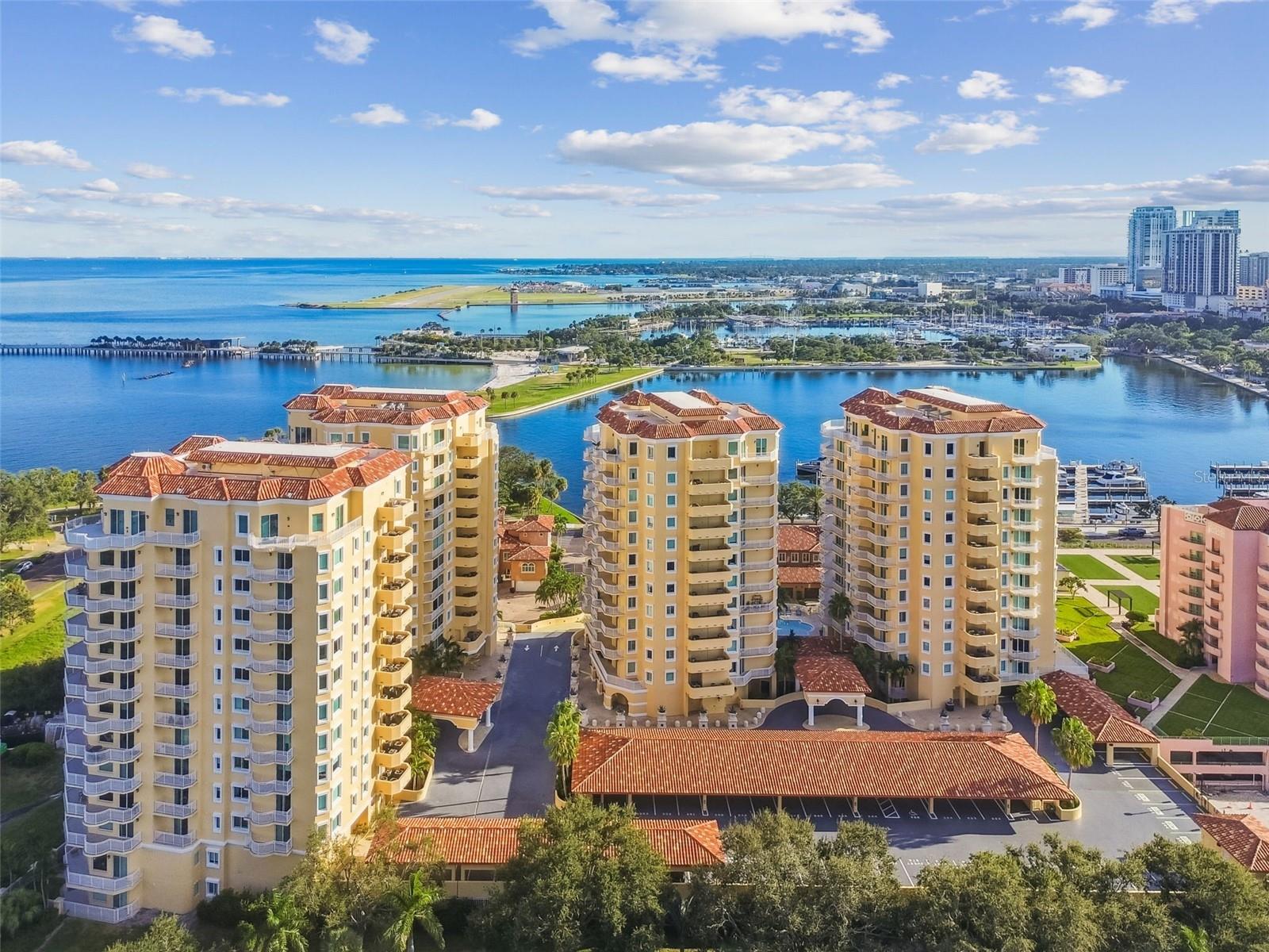 VINOY PLACE CONDO - Residential