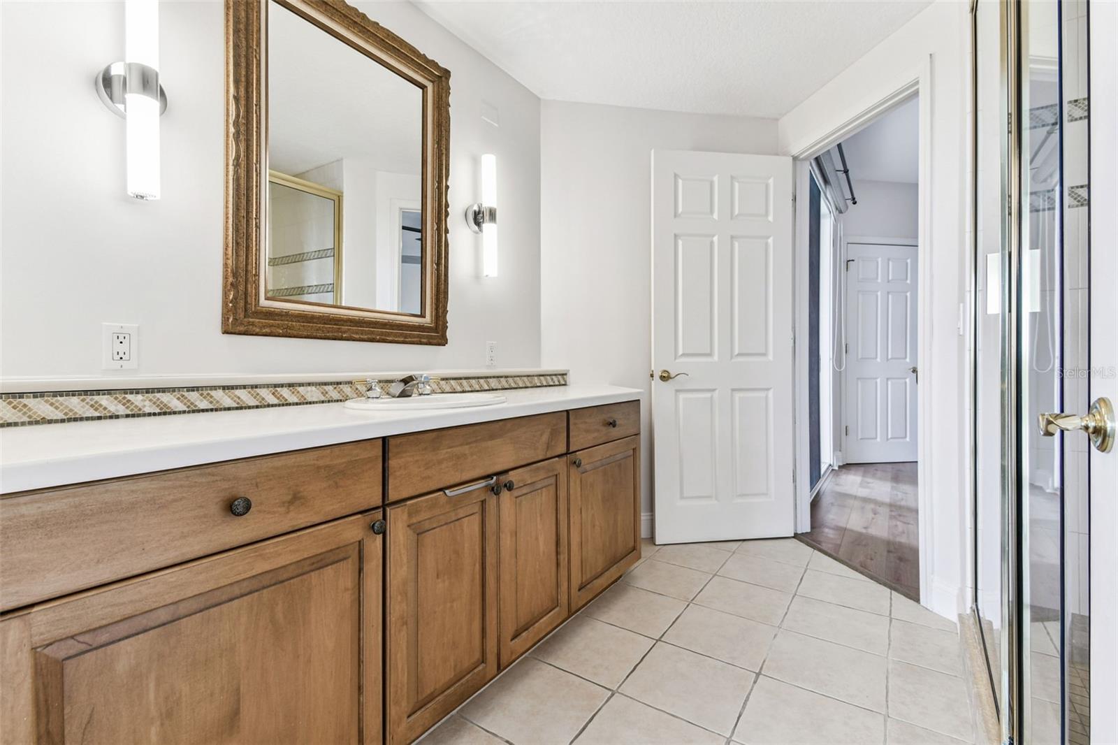 VINOY PLACE CONDO - Residential