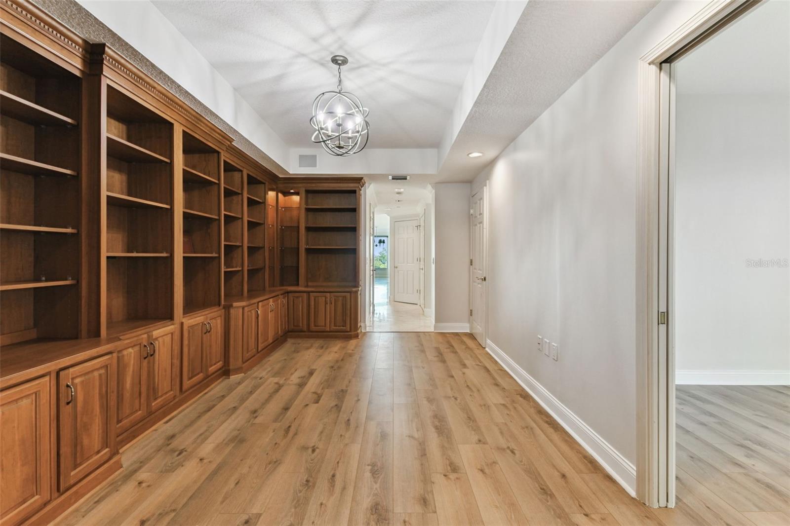 VINOY PLACE CONDO - Residential