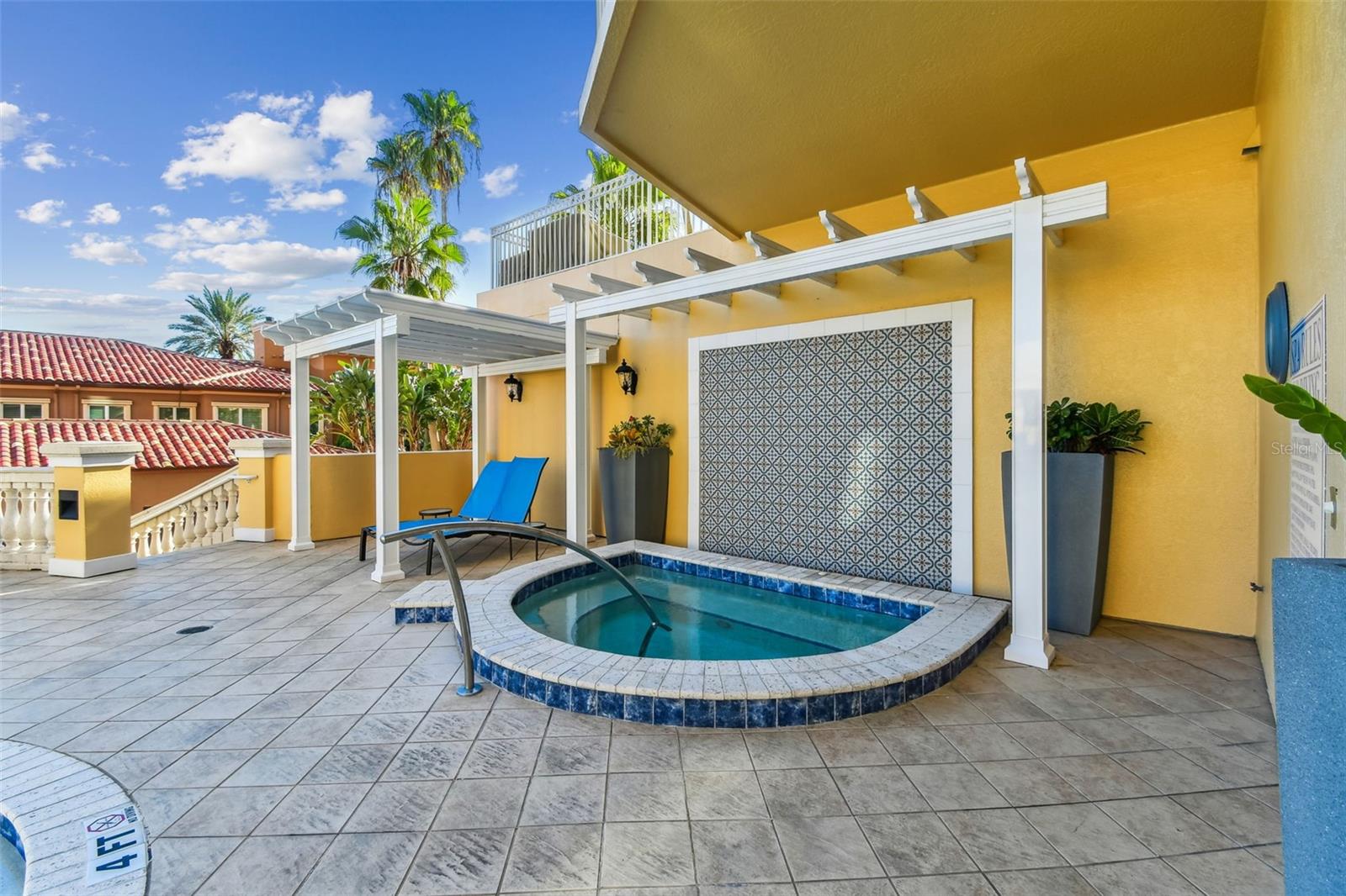 VINOY PLACE CONDO - Residential