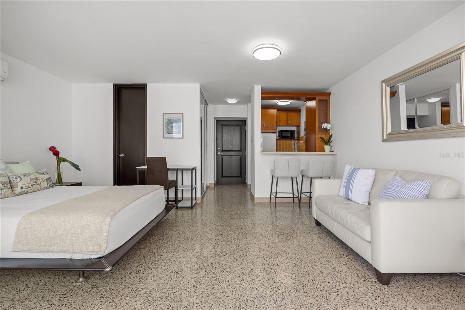 CONDOMINIO ASHFORD 890 - Residential
