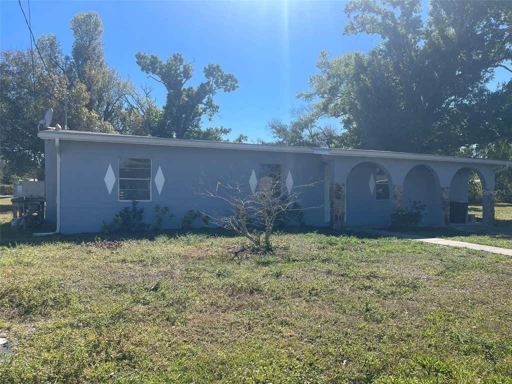 Photo of 525 E Helen Avenue, Punta Gorda, FL 33950 (MLS # A4701590)