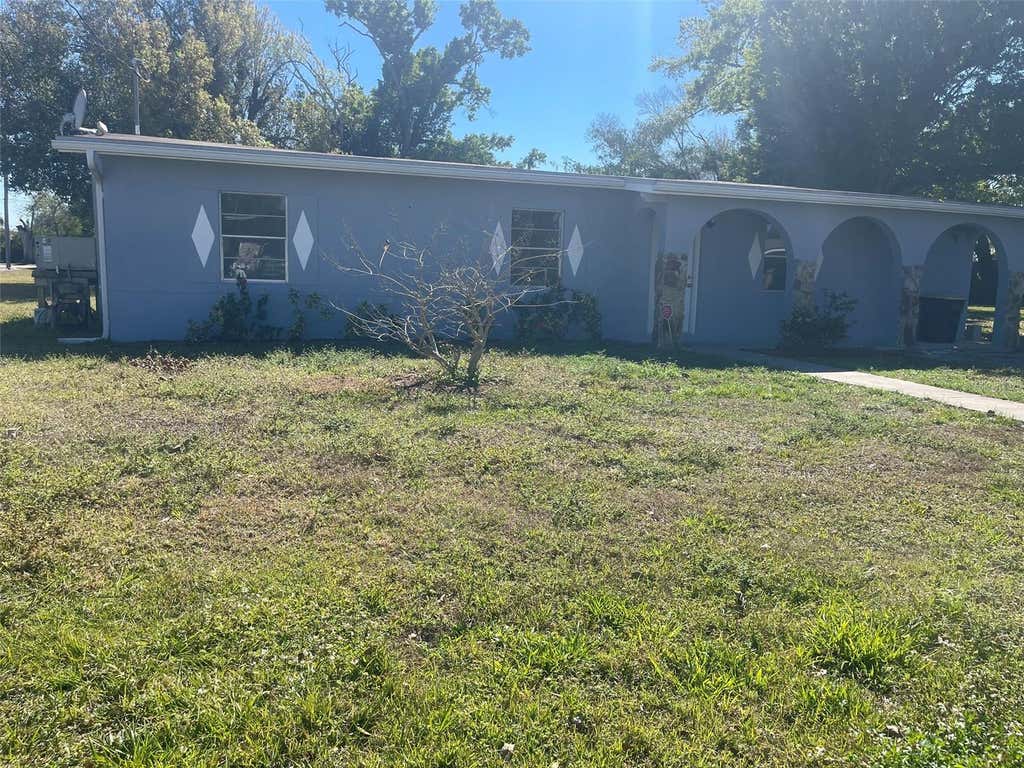 Photo of 525 E Helen Avenue, Punta Gorda, FL 33950 (MLS # A4701590)
