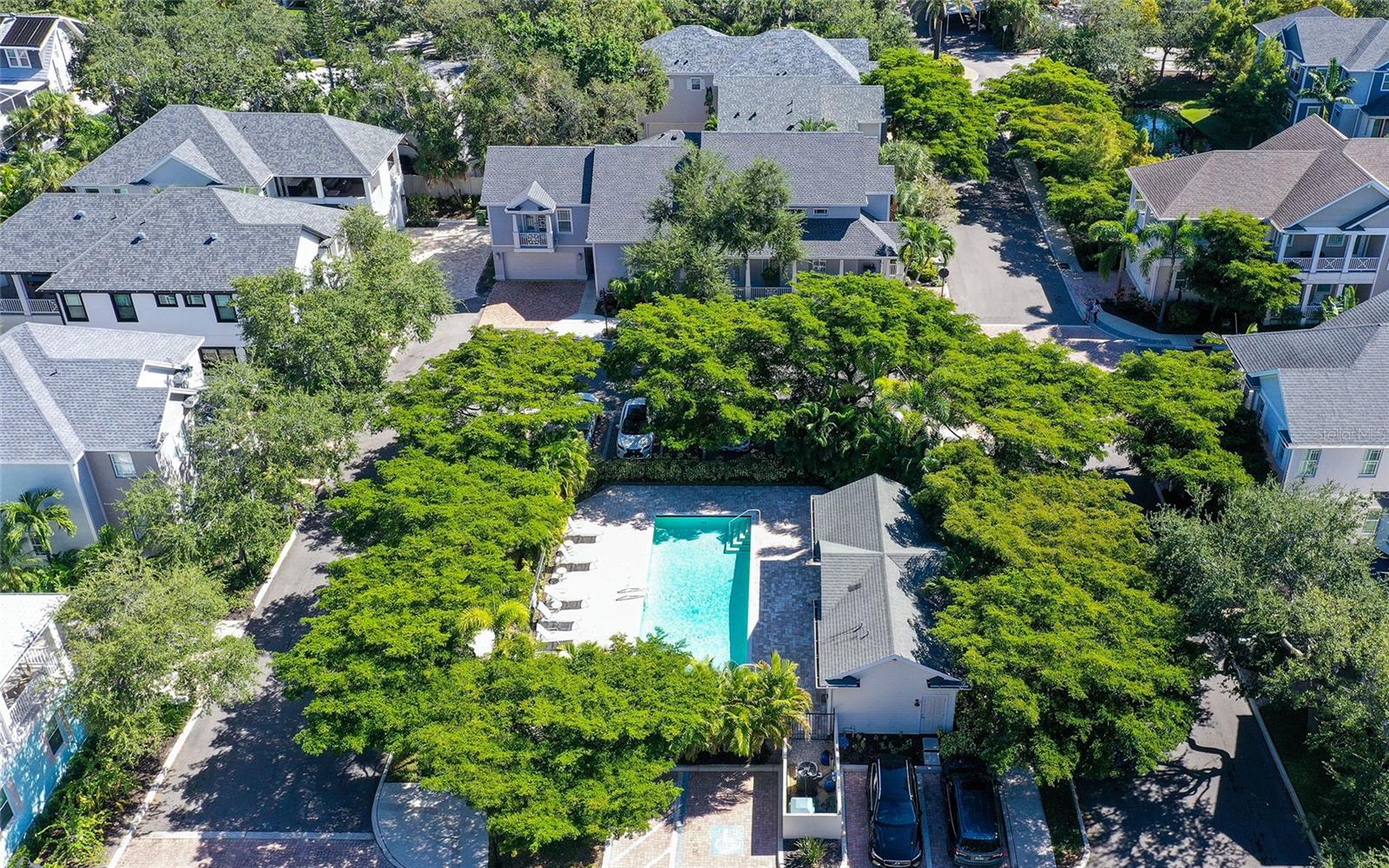 GRANADA PARK - Residential