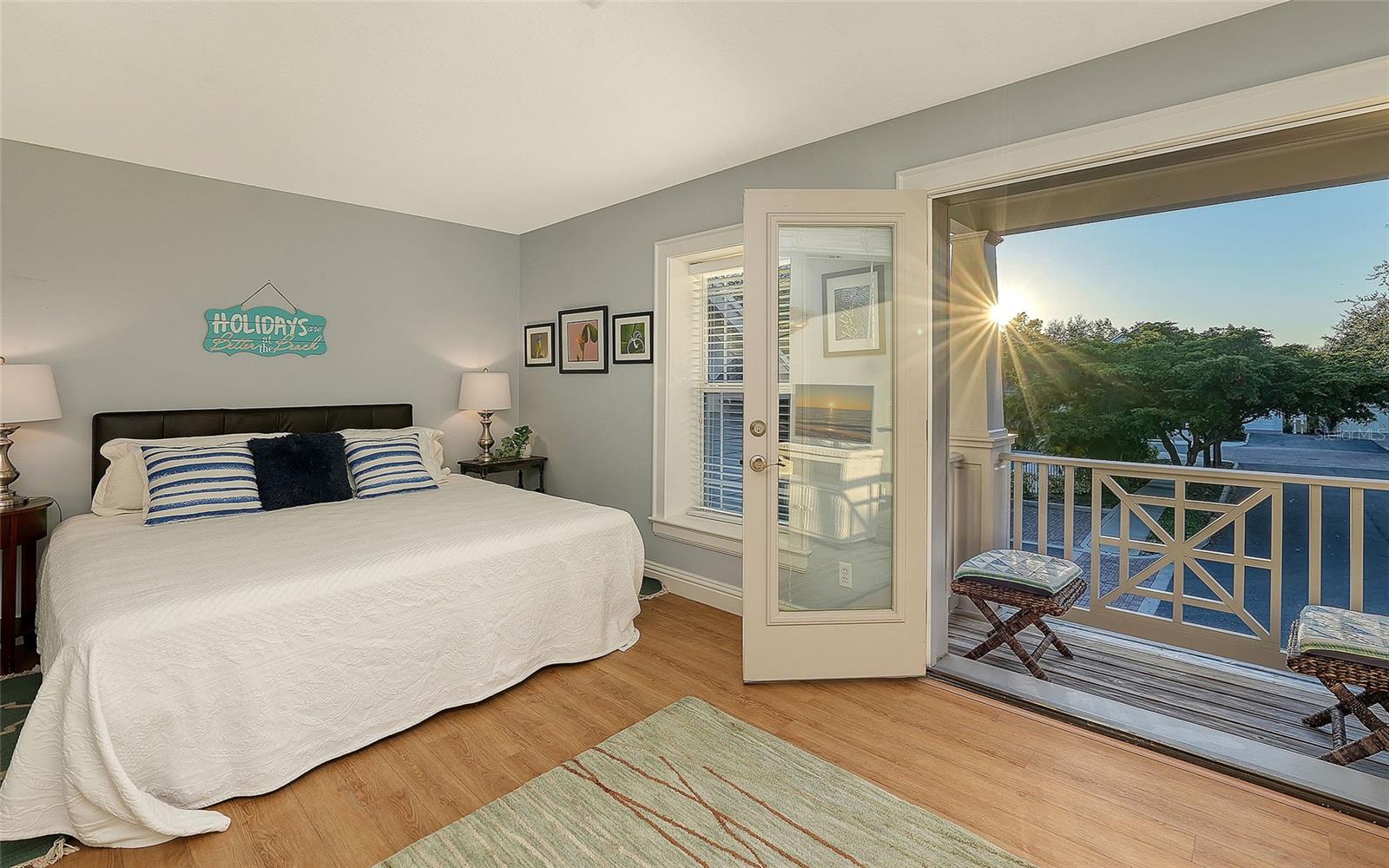 GRANADA PARK - Residential