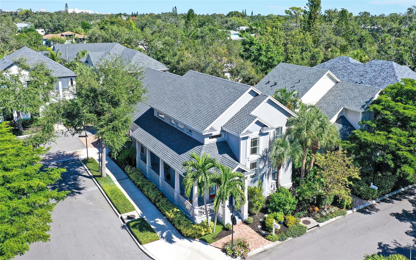 GRANADA PARK - Residential