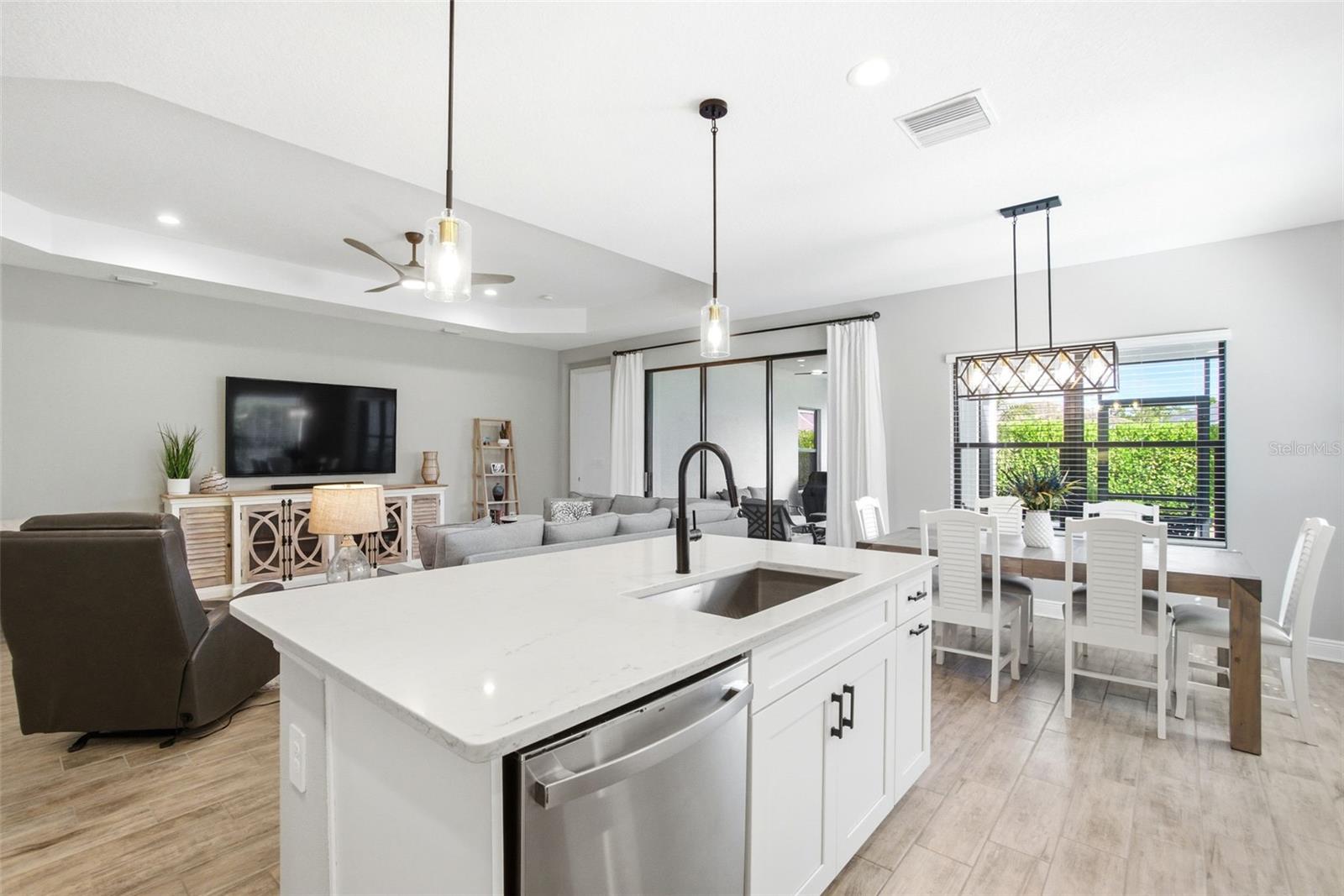 WINDWARD AT LAKEWOOD RANCH - Residential